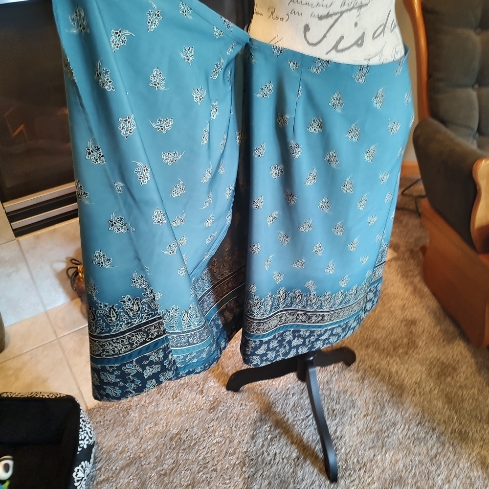 Worthington GORGEOUS Wrap Skirt Size 12! - Picture 10 of 13